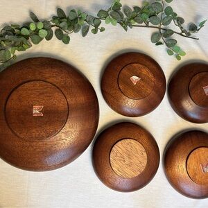 Elegant Set of 5 Mid Century Monkey Pod Wooden Bowls, made in Japan.
